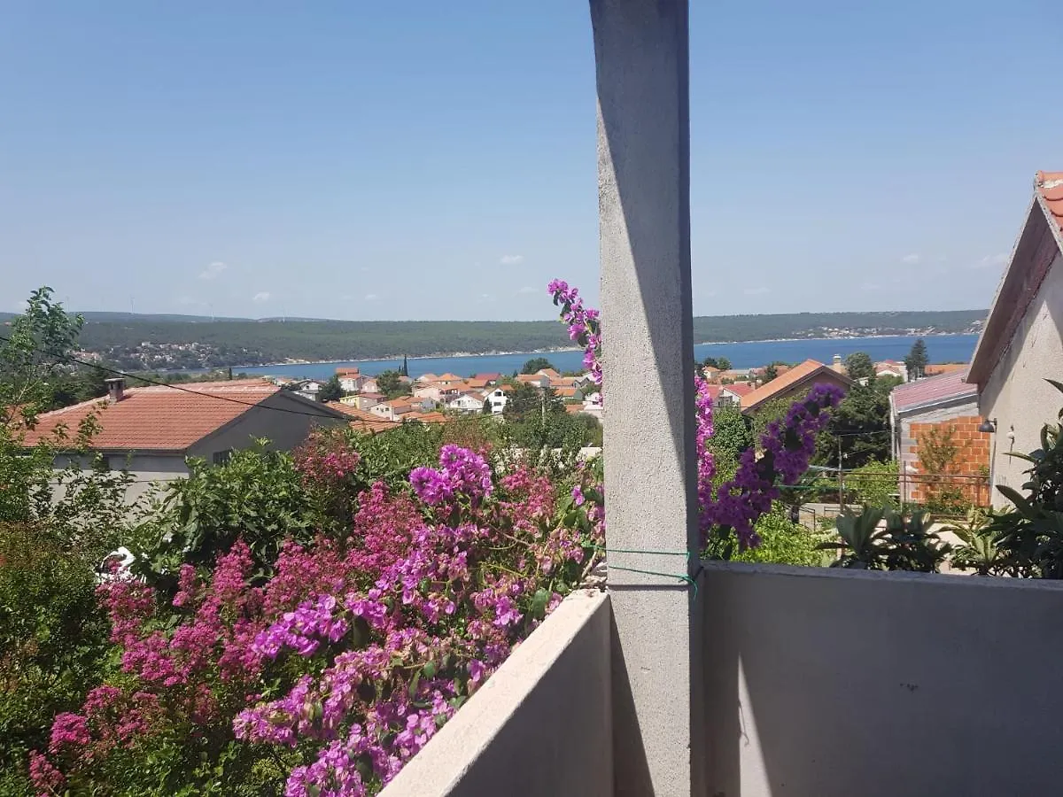 Apartman Mihaela Gornji Karin 0*,